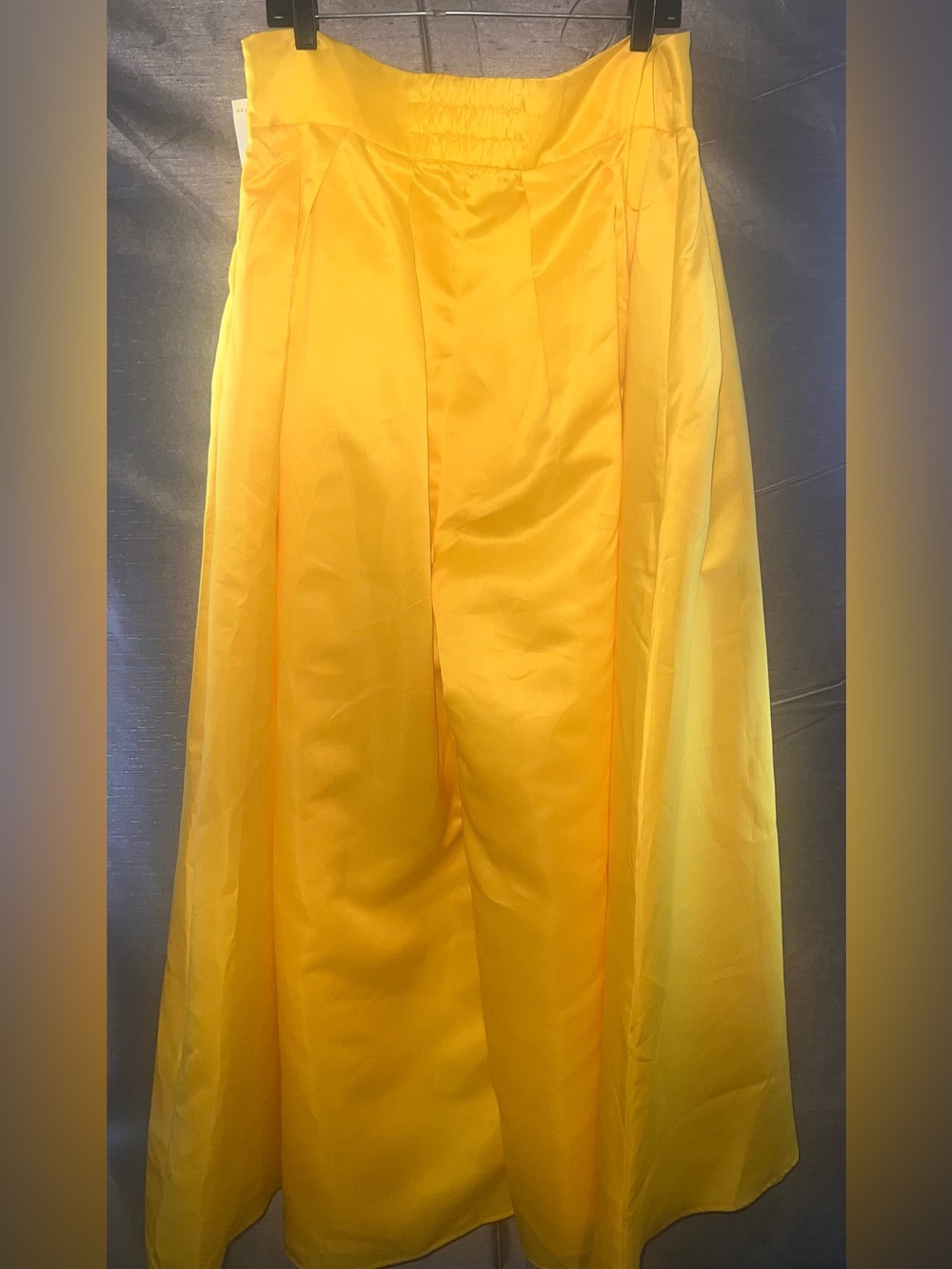 NWT AKIRA Blooming Yellow Satin Wide Leg Pleated Trouser Pants Plus Size 1 - Picture 9 of 10